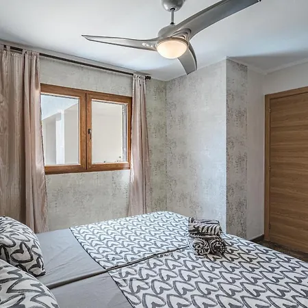 Amazing Atlantic And Breathtaking Mountains Views דירה