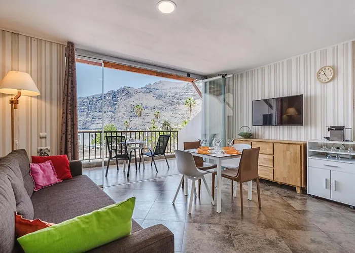 Amazing Atlantic And Breathtaking Mountains Views Apartment